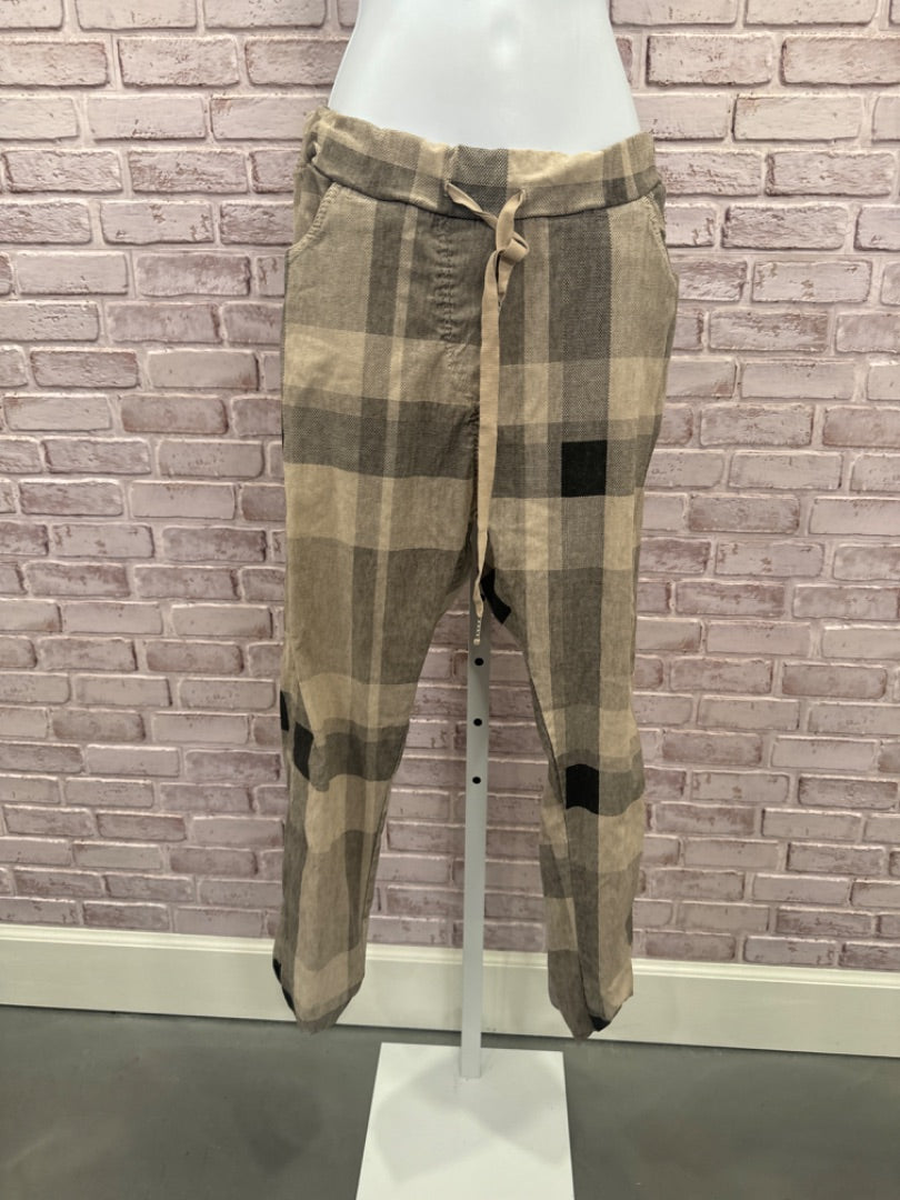 Venti 6 Pants, Beige/black plaid, Small, Used - Good