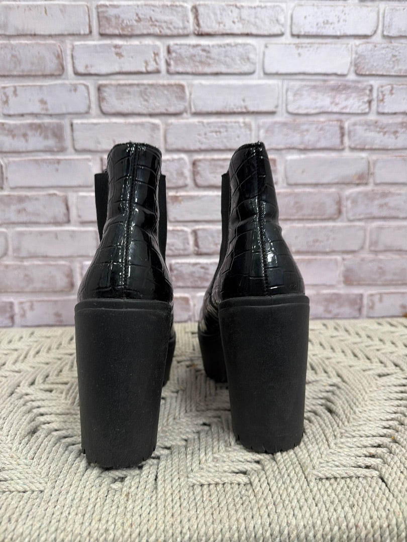 Topshop Booties, Black, 38/5, Used - Good