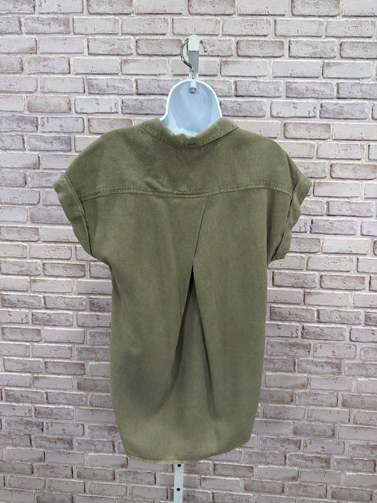 Cloth & Stone Shirt, Green, Medium, Used - Good