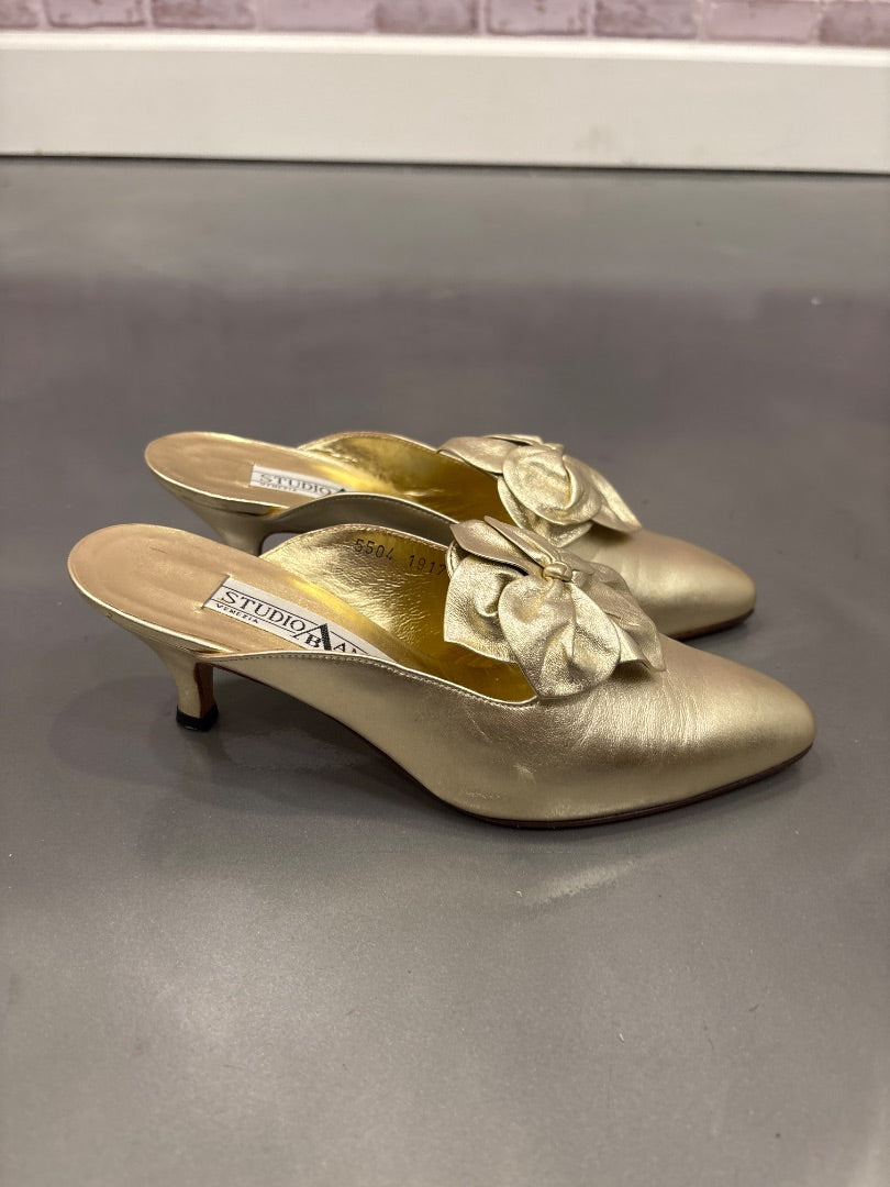 Studio Andrea Heels, Gold, 34.5, Used - Good