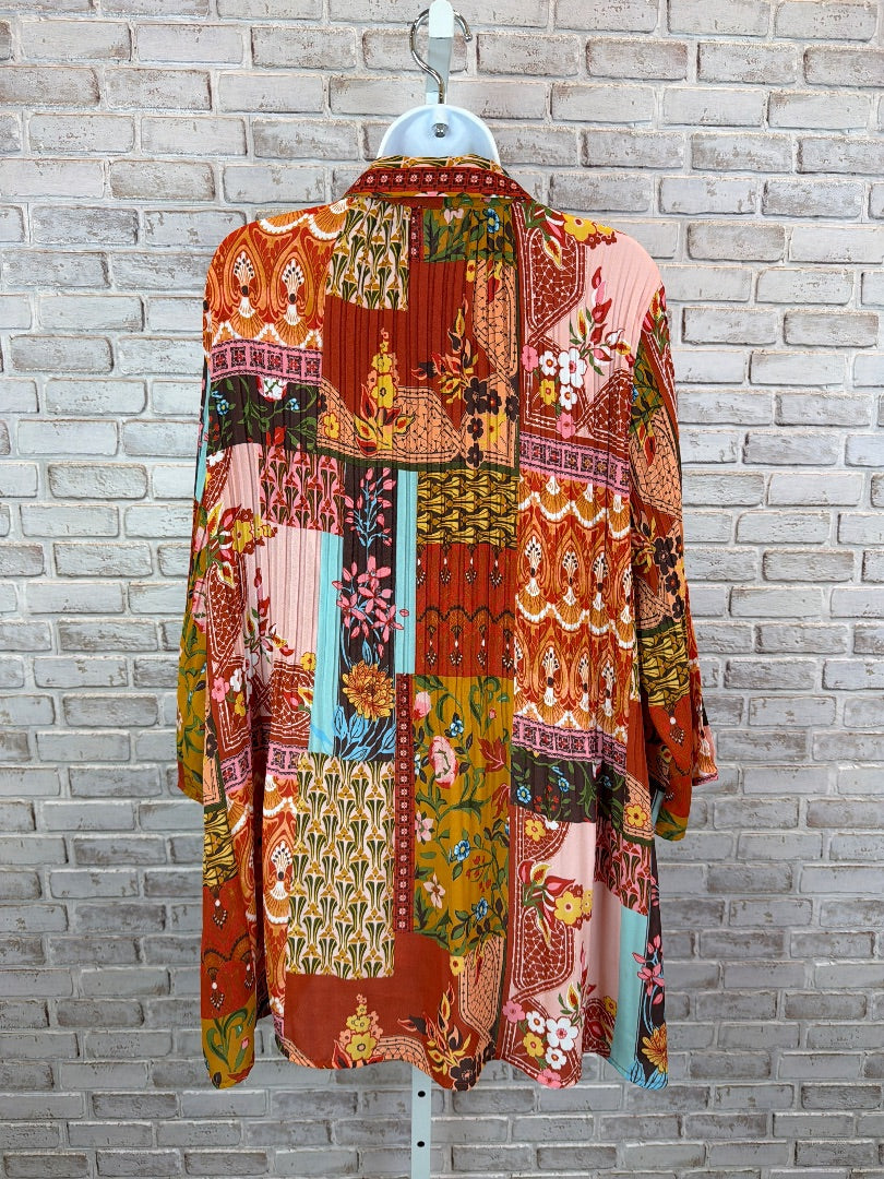 Sunny Leigh Shirt, Multi, XXL, Used - Good