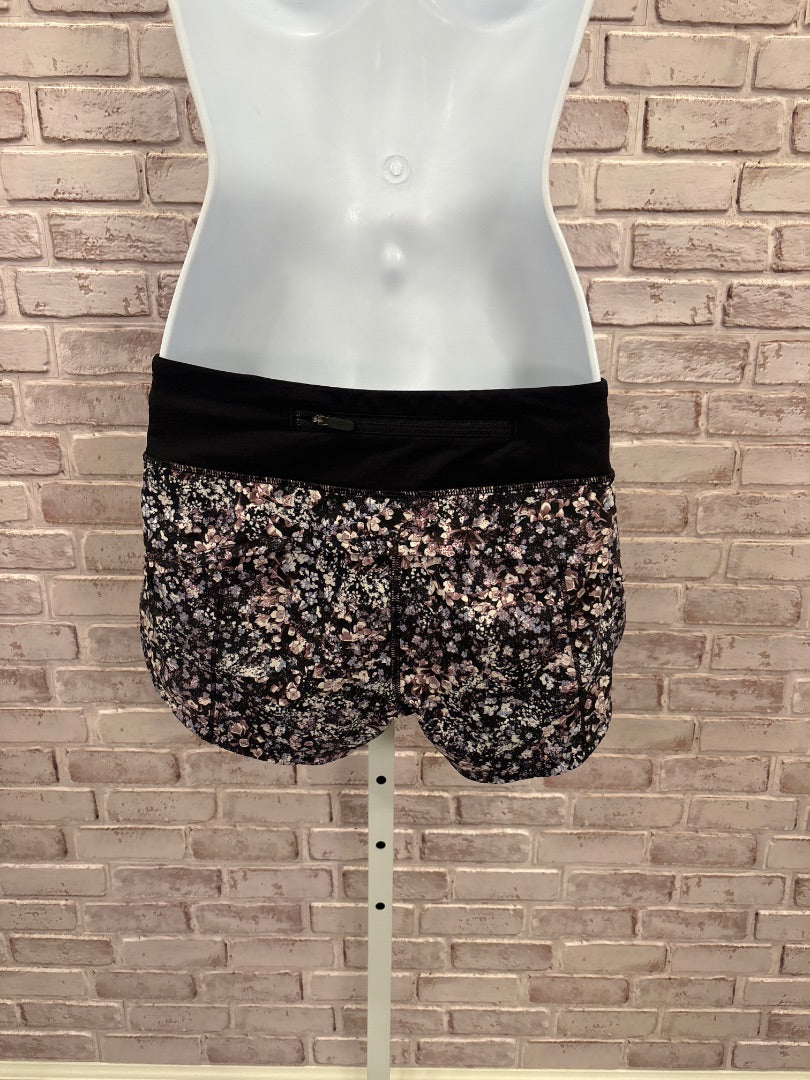 Lululemon Shorts, Multi, 6, Used - Good
