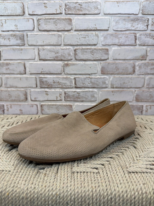 Gentle souls Flats, Beige, 11, Used - Good