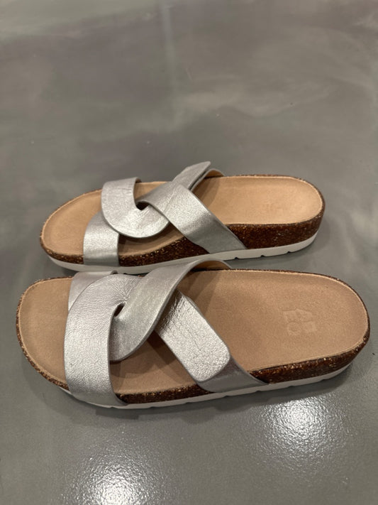 Abeo Sandals, Silver, 7, Used - Excellent