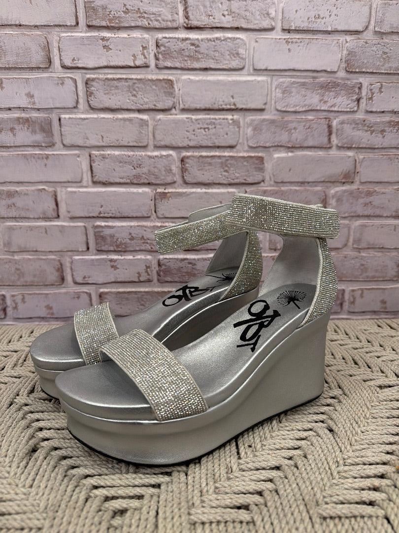 Otbt Platform sandals, Silver, 8.5, Used - Good
