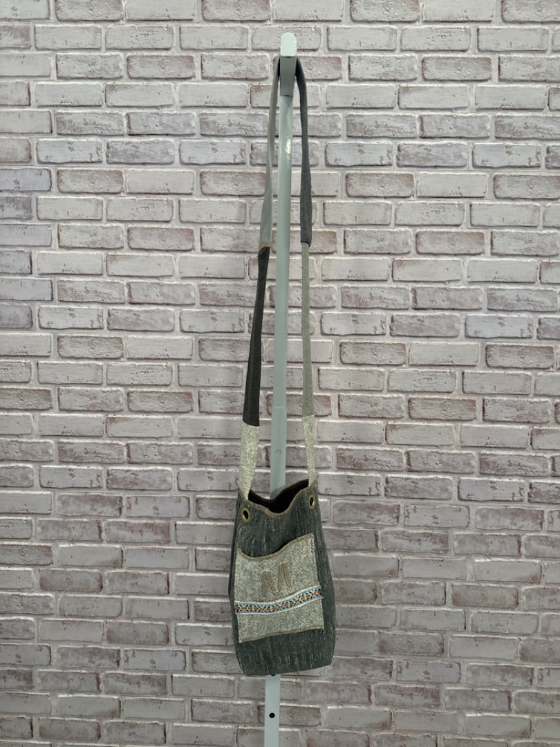 Various crossbody, Grey multi, One Size, Used - Good