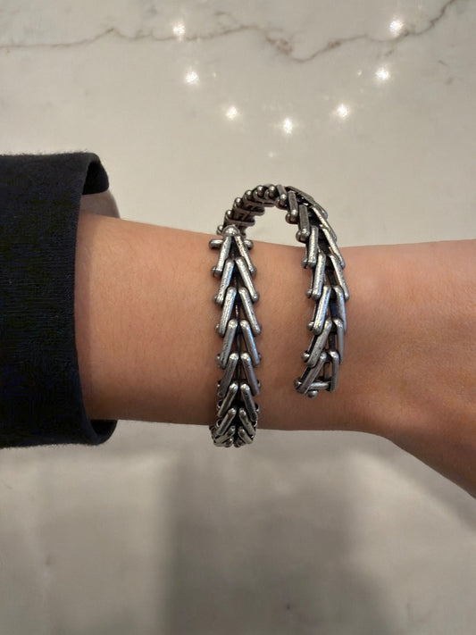 Various Bracelet, Silver, One Size, Used - Excellent