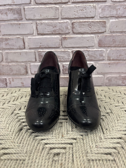 Alfani Clogs, Black, 6, Used - Fair
