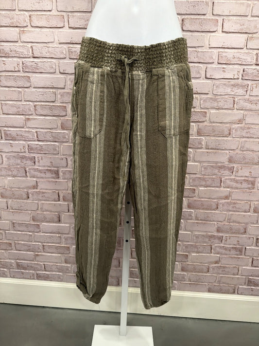 Sincerely Jules Pants, green multi, Small, Used - Good
