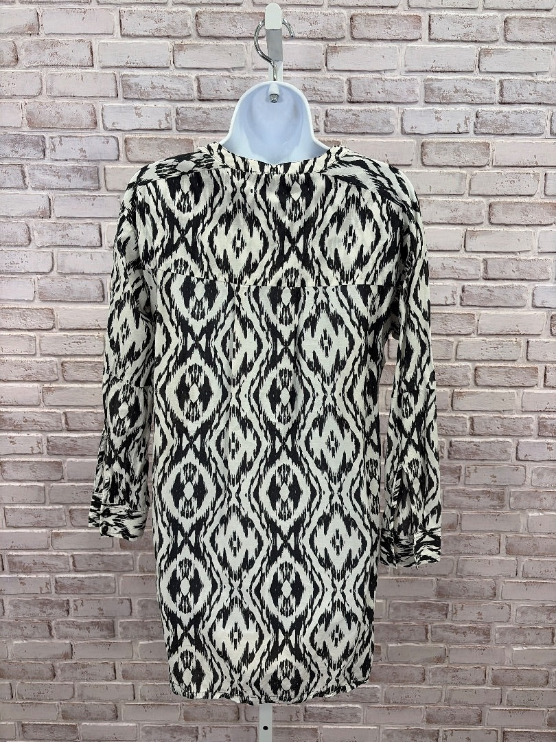 Black/white Shirt, Athleta, Small, Used - Good