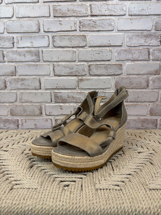 Eileen Fisher Wedges, Taupe/gold, 5.5, Brand New