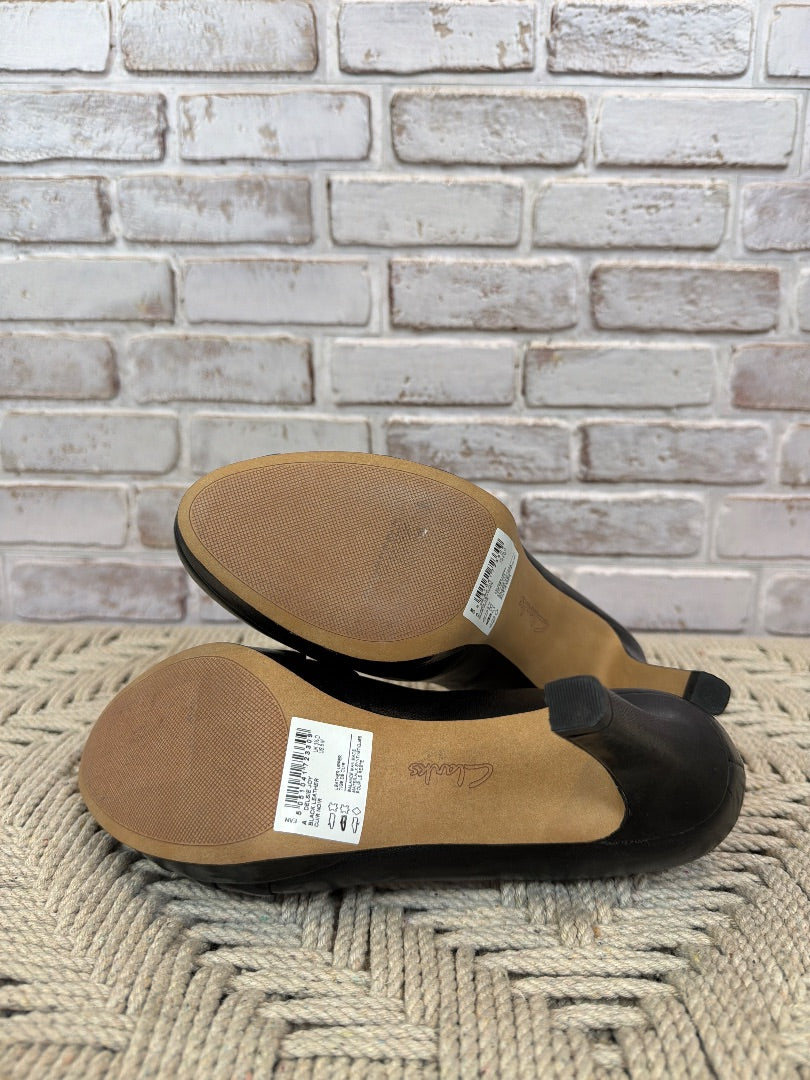 Clarks Heels, Black, 6.5, Like New