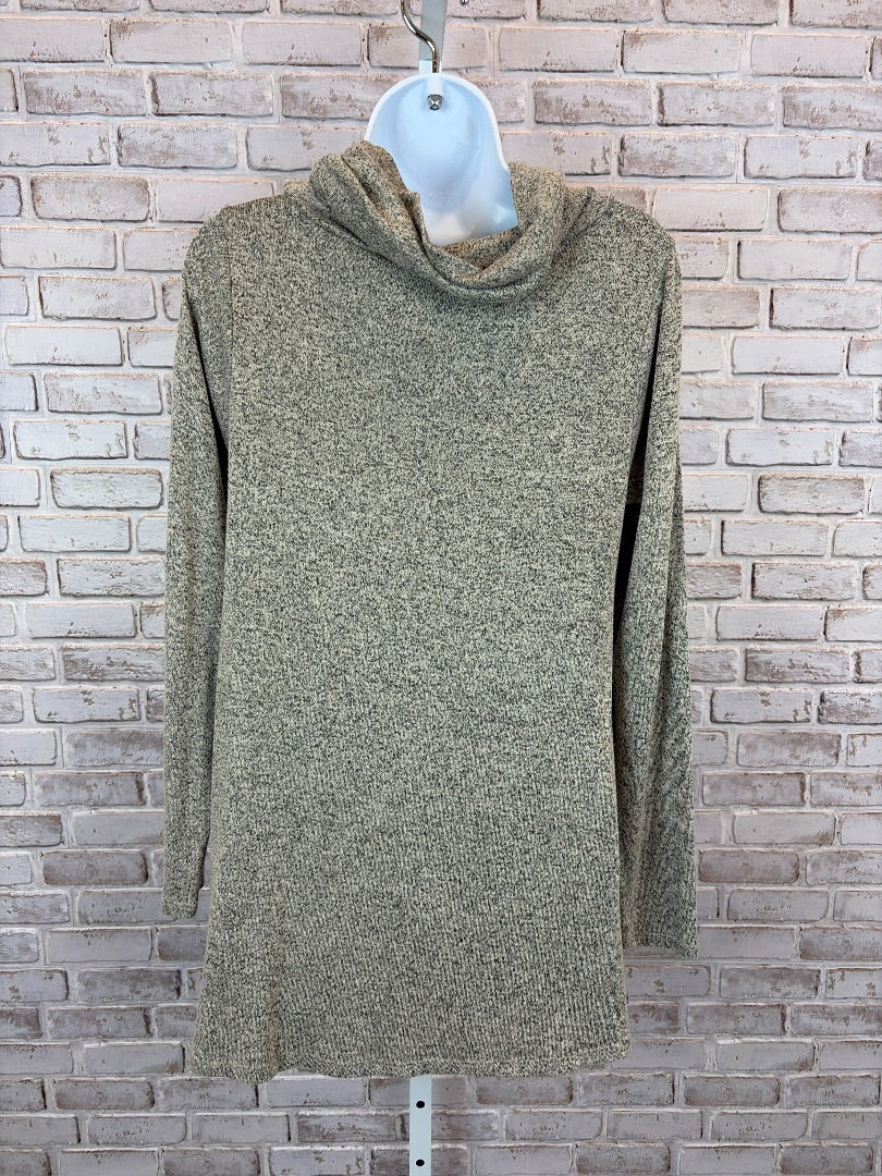 Misia Sweatshirt, Green/grey, Small, Used - Excellent