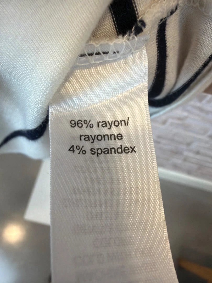 24/7 Maurices Top - Shirt – 24/7 Maurices Shirt, Yellow multi stripes, Medium, Used - Excellent