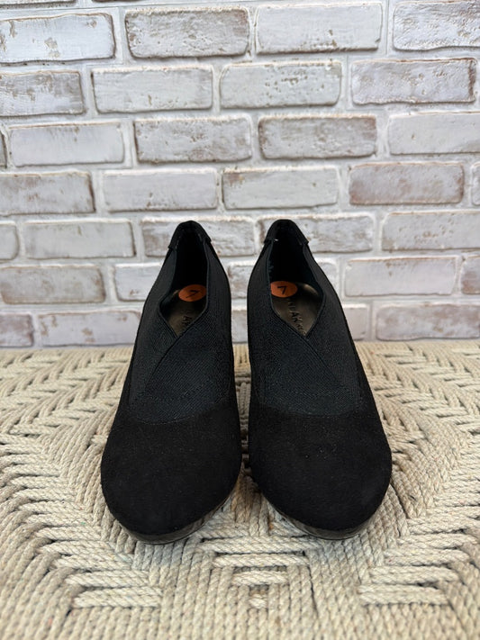 Anne Klein Heels, Black, 7, Used - Excellent