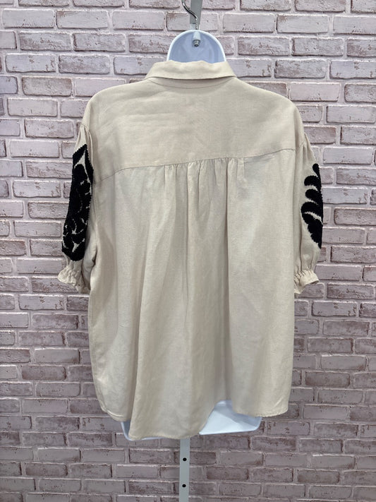 Chicos Shirt, Beige/black, 4, Used - Good