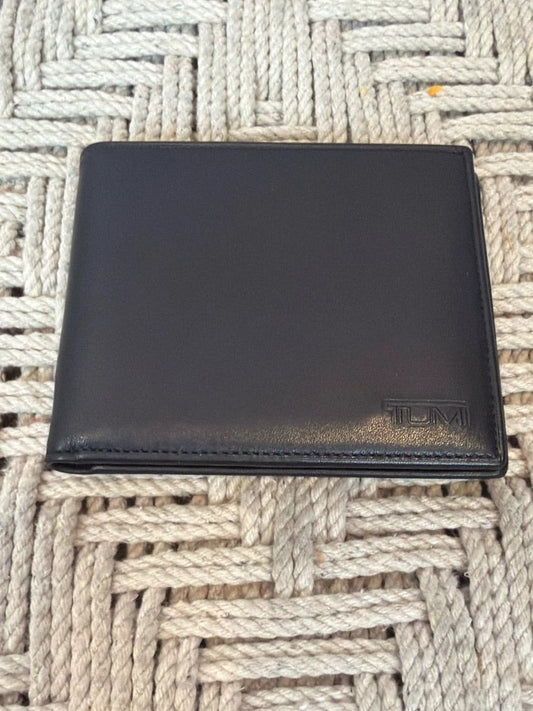 Tumi Accessory - Wallet – Tumi Wallet, Black, One Size, Like New