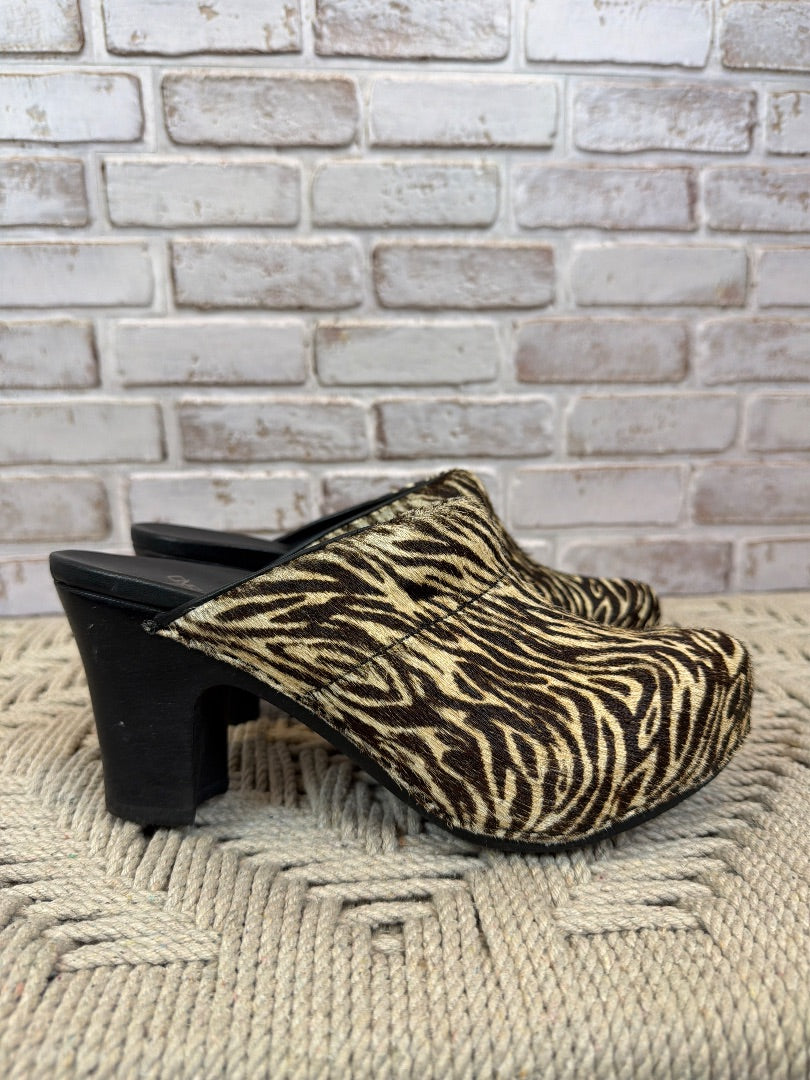 Dansko Clogs, Animal, 7, Used - Good
