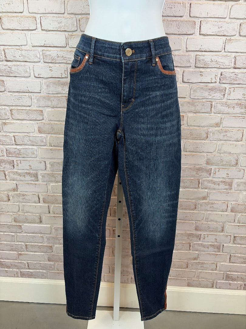 White House Black Market The Skinny Ankle Jeans, Dark denim, 4 long, Used - Excellent