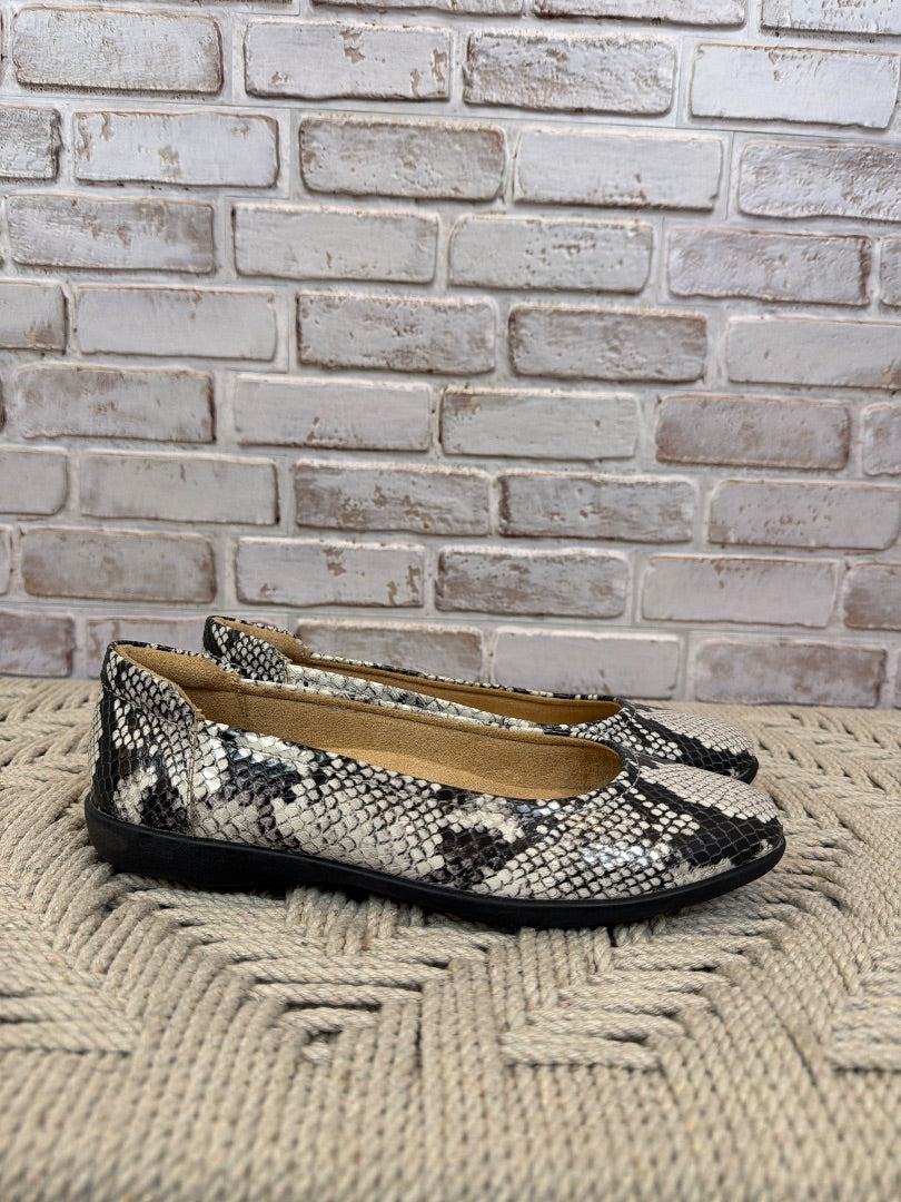 Naturalizer Ballet flats, Snakeskin, 6, Used - Good