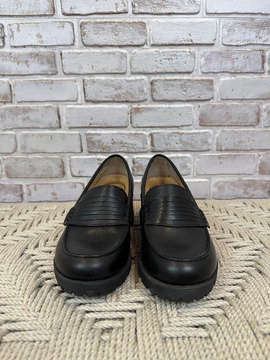 Eastland Loafers, Black, 6, Used - Good