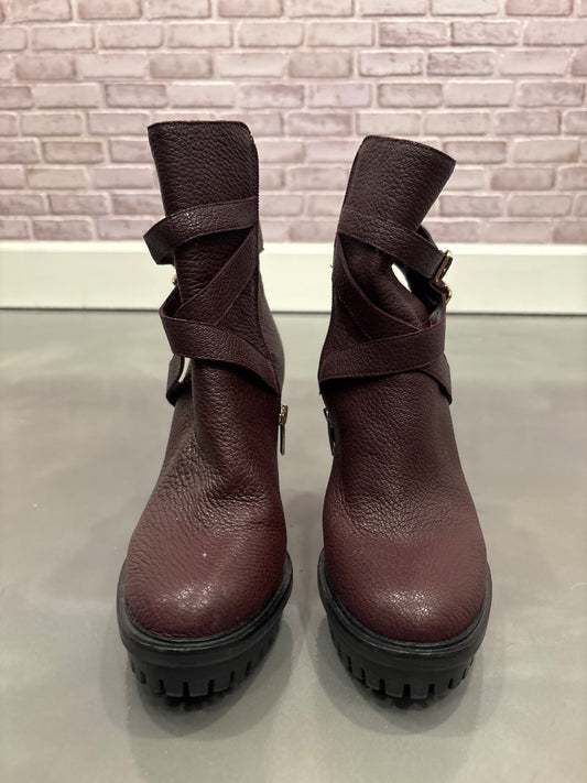 Vince camuto Booties, Plum, 7, Used - Excellent