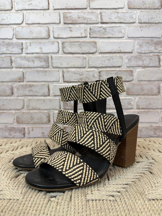 Universal Thread Sandals – Black/Beige, Size 9.5 – Excellent Condition