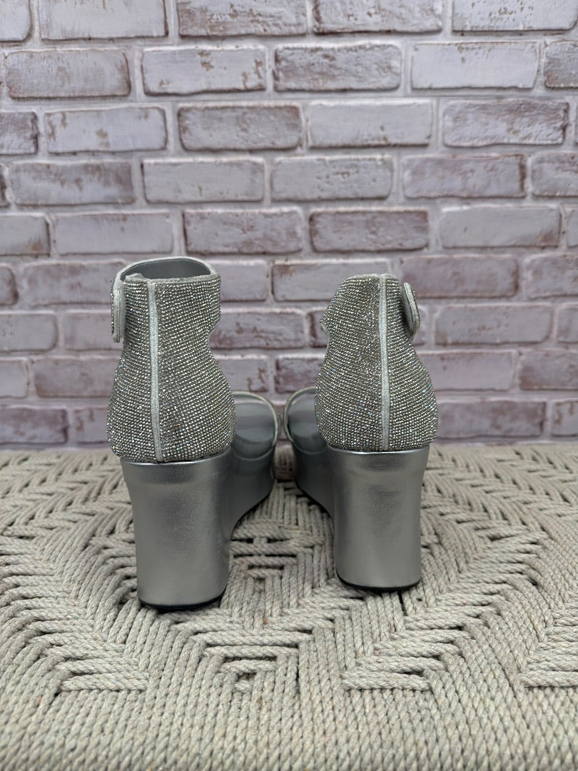 Otbt Platform sandals, Silver, 8.5, Used - Good