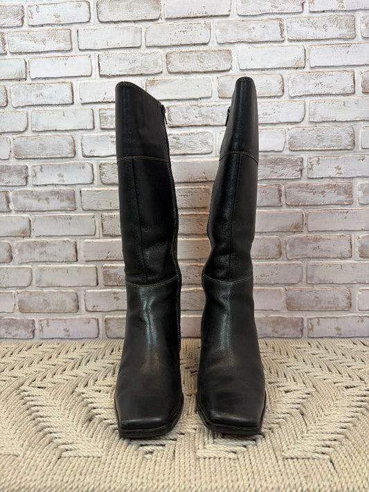 Aquarius Boots, Black, 7.5, Used - Excellent