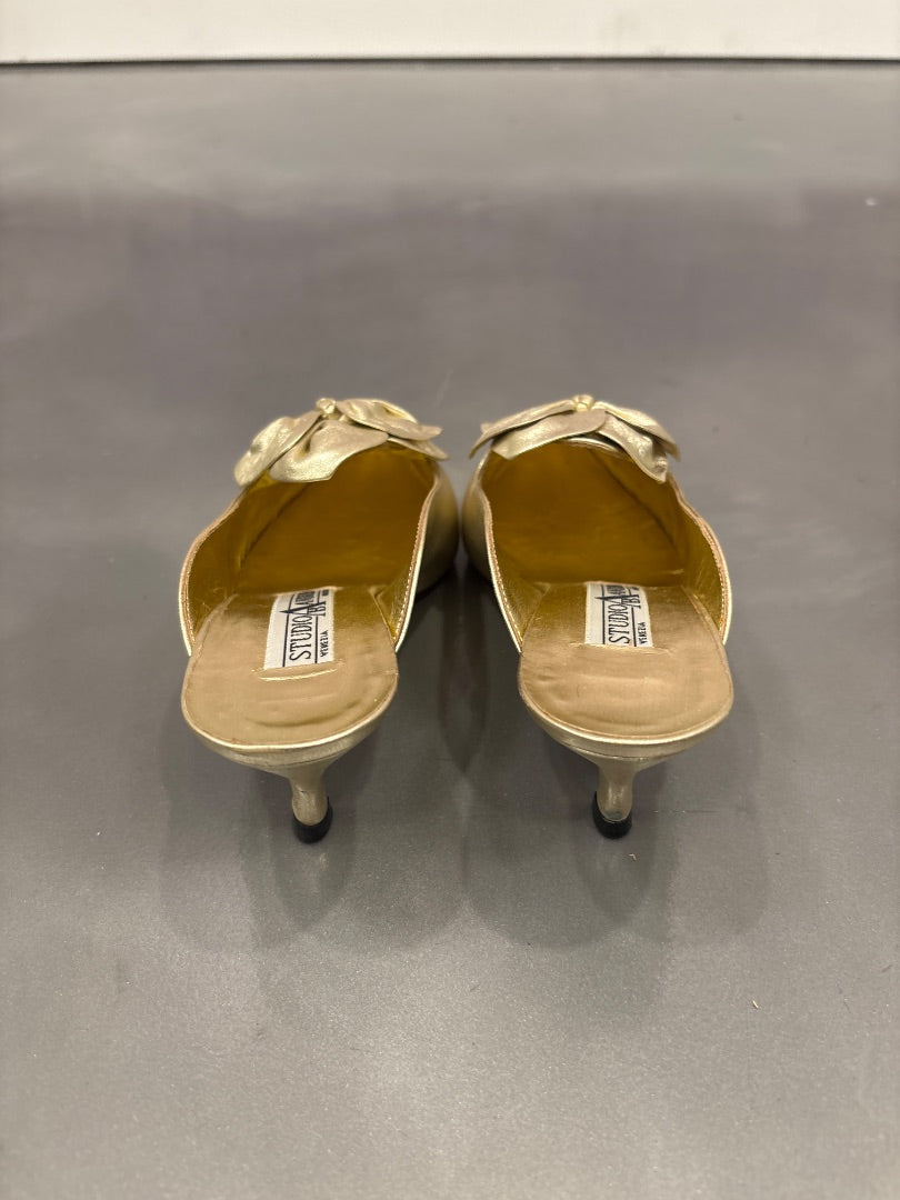 Studio Andrea Heels, Gold, 34.5, Used - Good