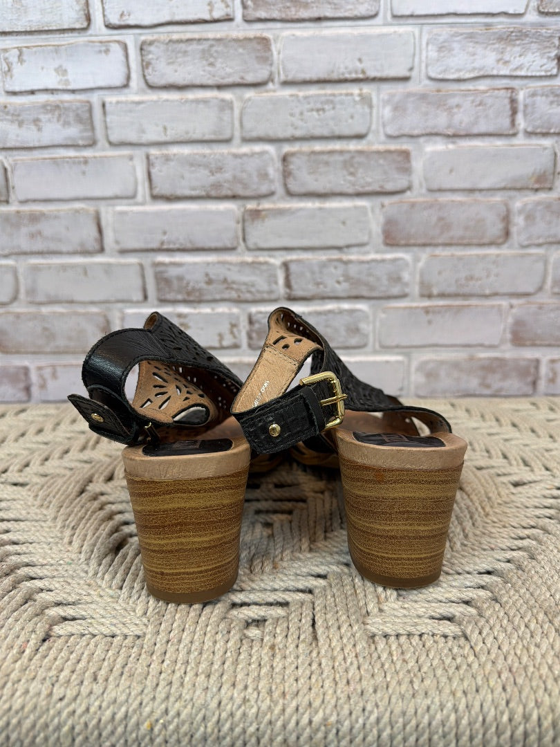 Pikolinos Heels, Black, 40, Used - Excellent