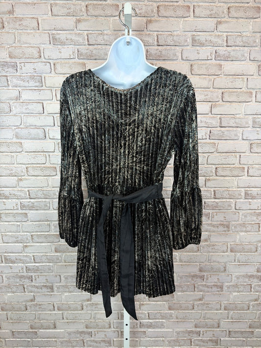 Nine West Shirt, Multi, Large, Used - Good