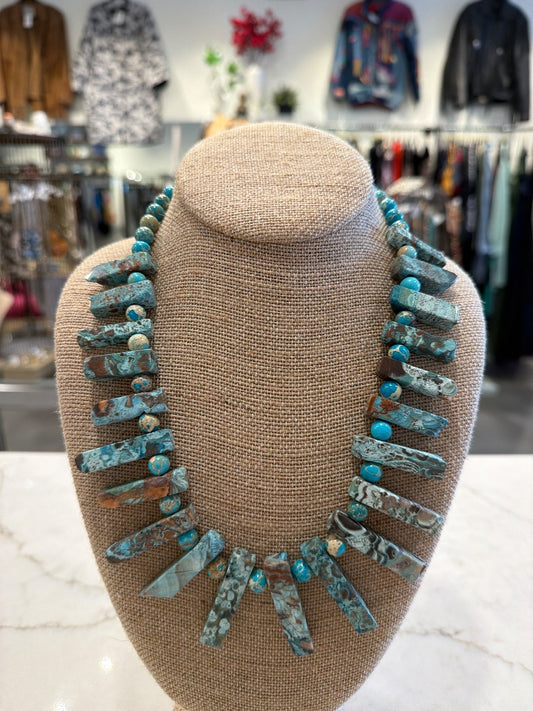 Various Necklace, Turquoise, One Size, Used - Excellent