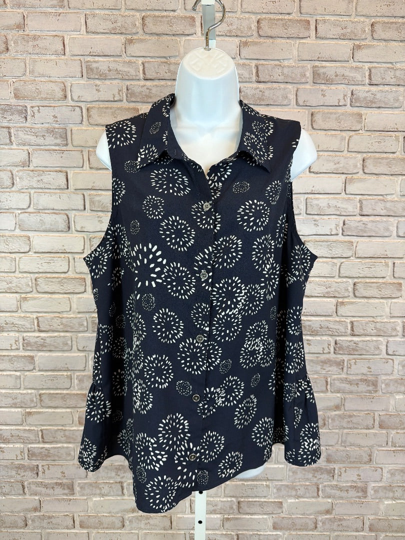 Cabi Sleeveless shirt, Navy, XL, Used - Excellent