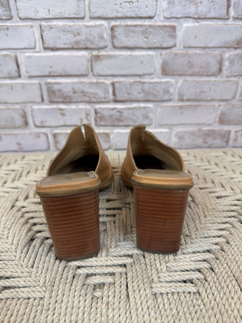 Nicole Heels, Tan, 7, Used - Good