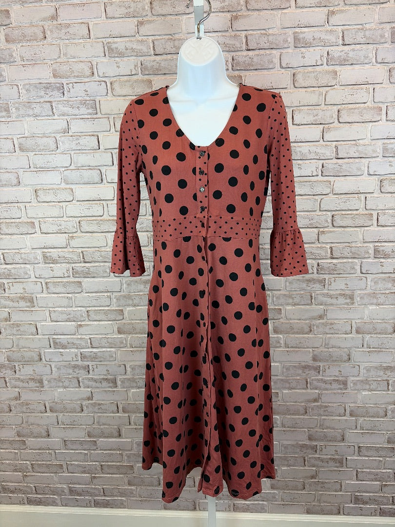Sweet Claire Dress, Mauve polka dots, Small, Used - Good