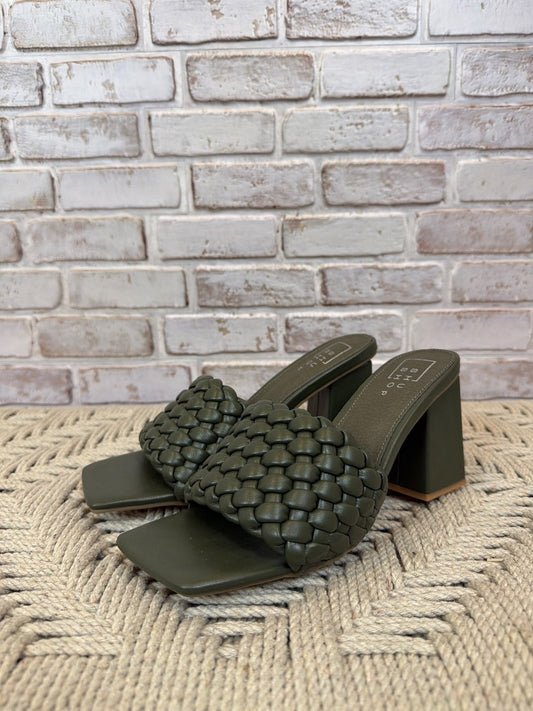 Shu Shop Heels, Green, 7.5, Used - Good