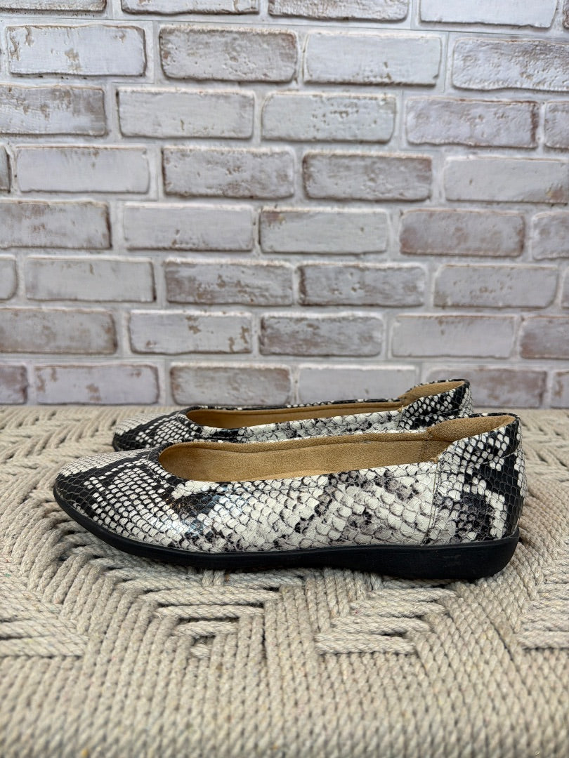 Naturalizer Ballet flats, Snakeskin, 6, Used - Good
