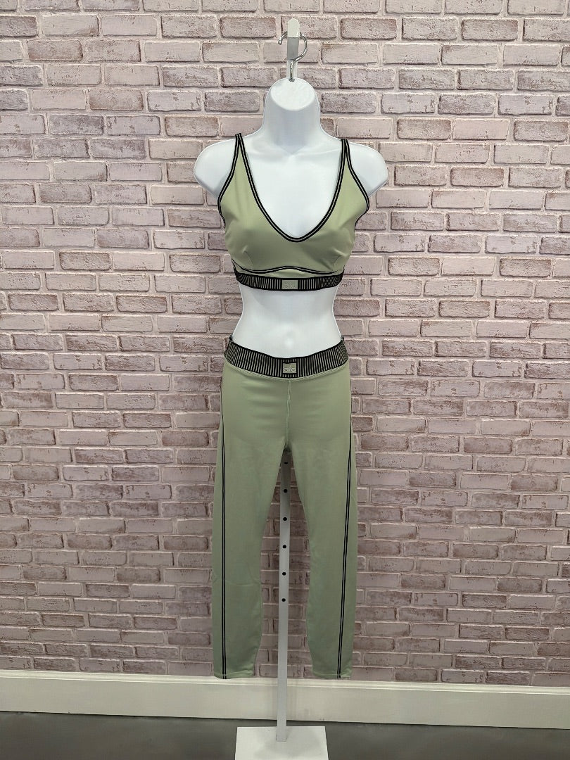Alo Matching Clothing Set, green/black, Small, Used - Good