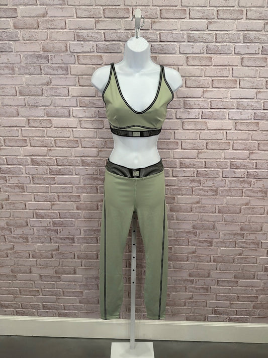 Alo Matching Clothing Set, green/black, Small, Used - Good
