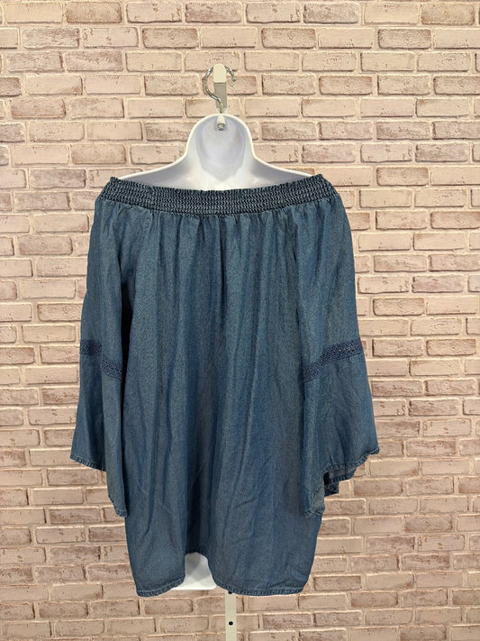 Stella & Ginger Shirt, Denim, XL, Used - Good