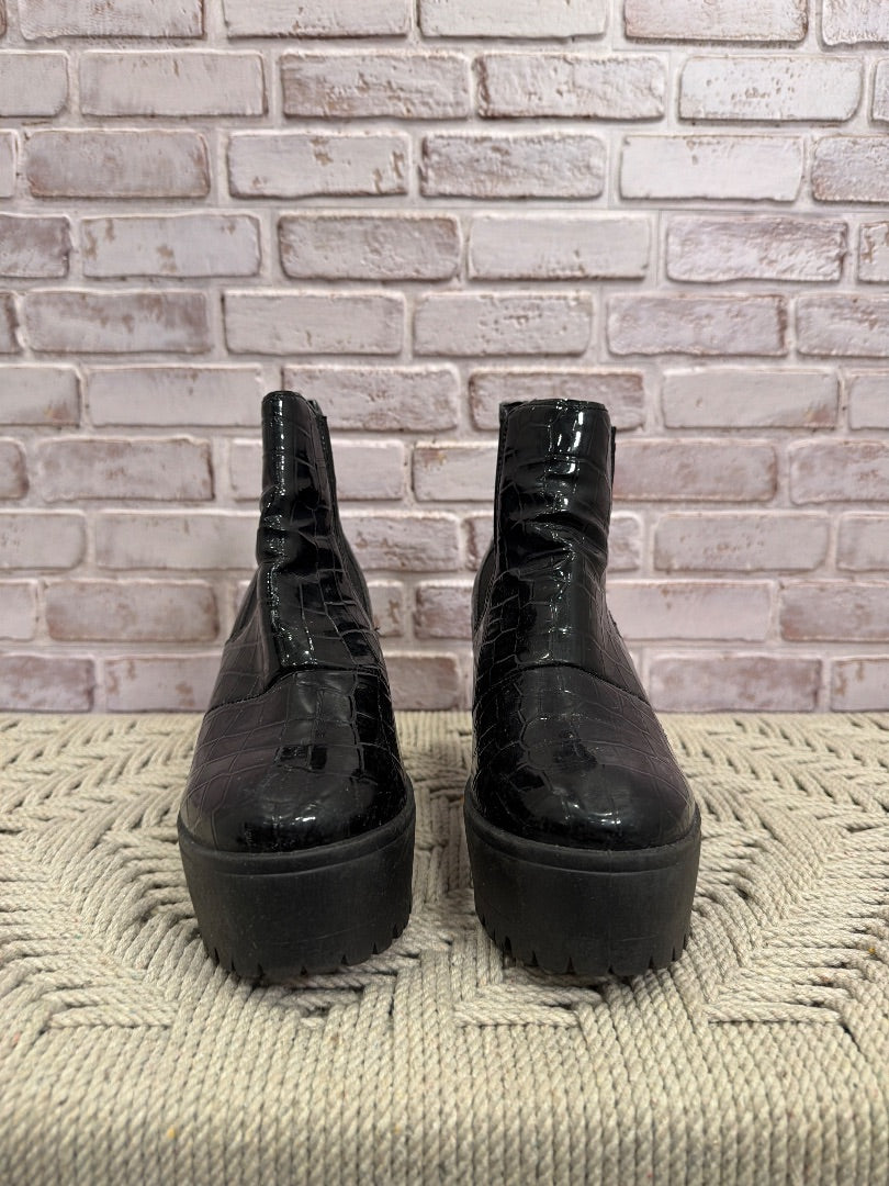 Topshop Booties, Black, 38/5, Used - Good
