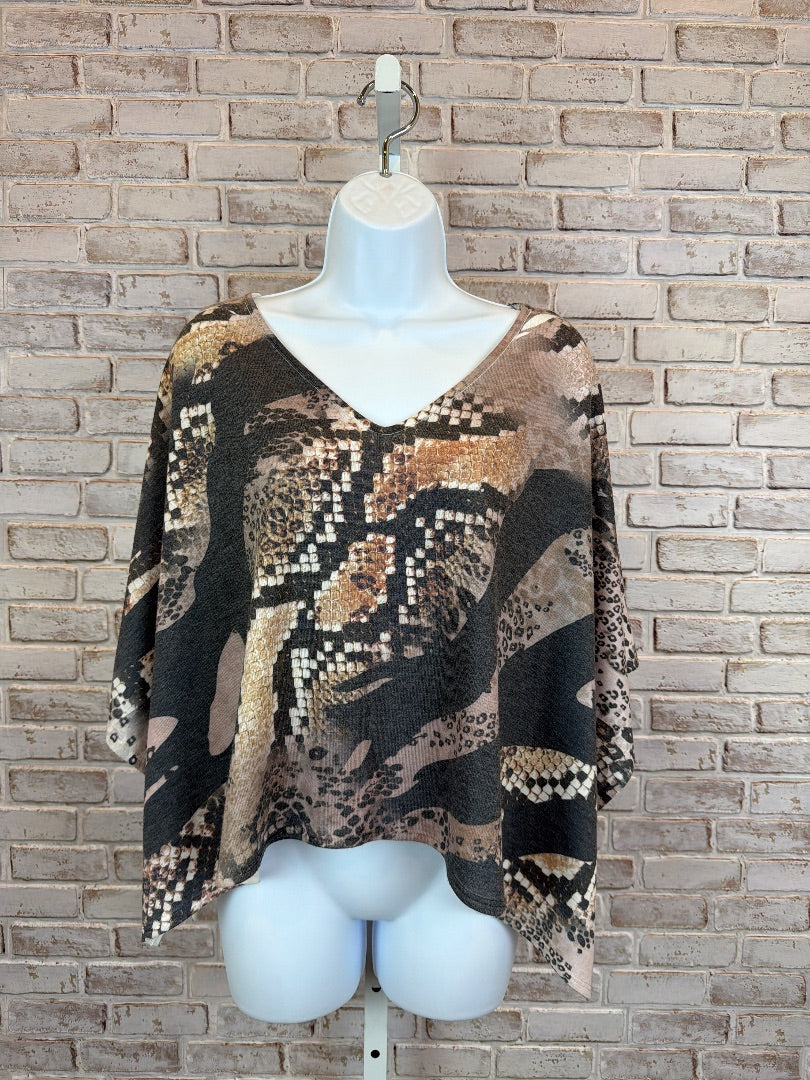 Xoxo Shirt, Multi, One Size, Used - Good