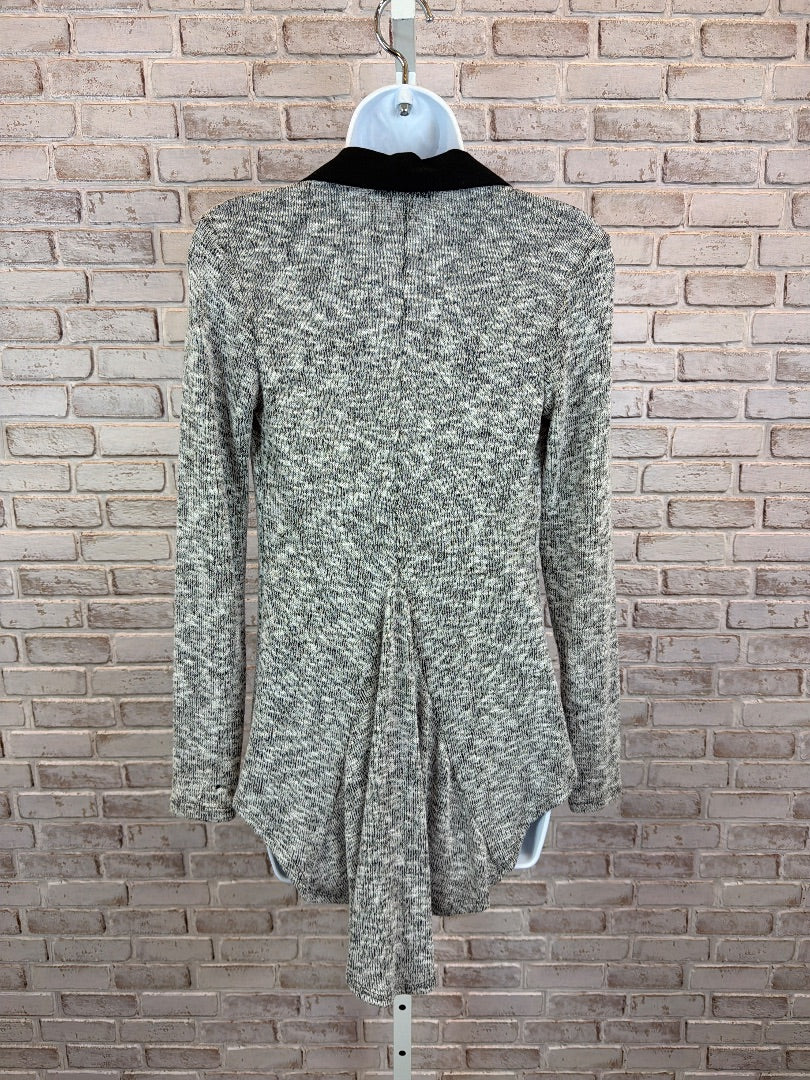 M’M Cardigan, Muti, Small, Used - Excellent