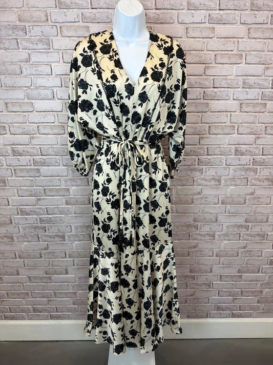 Taylor Dress – Black/Beige, Size 6 – New With Tags Condition