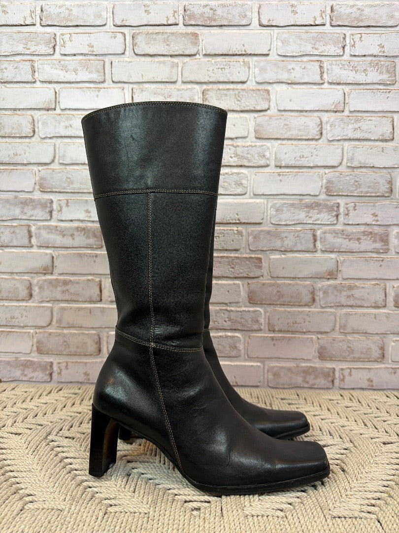 Aquarius Boots, Black, 7.5, Used - Excellent