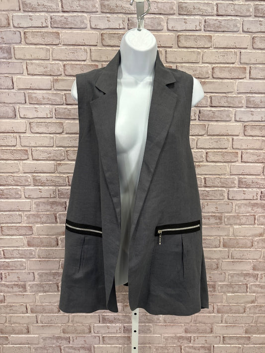 Comfy USA Sleeveless blazer, Grey, Small, Used - Good
