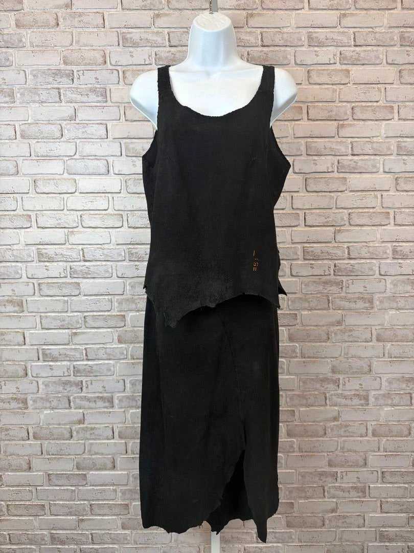 Jean West Matching Suede Tank and Skirt Set – Black – Good Condition