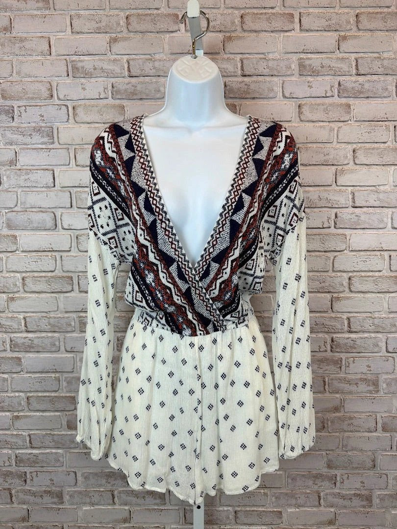 Chloe & Kate One-Piece – Chloe & Kate One-Piece Romper, Multi, Small, Used - Excellent