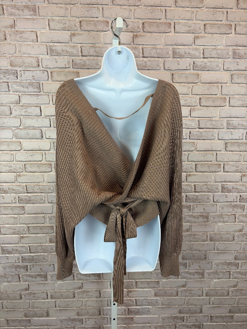 Love Tree Shirt, Brown, Large, Used - Good